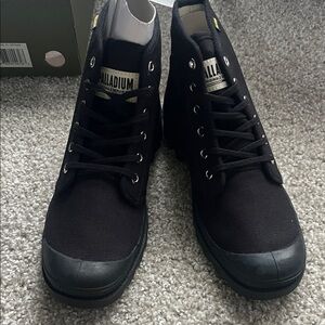 Black High-Top Palladium Unisex Shoes